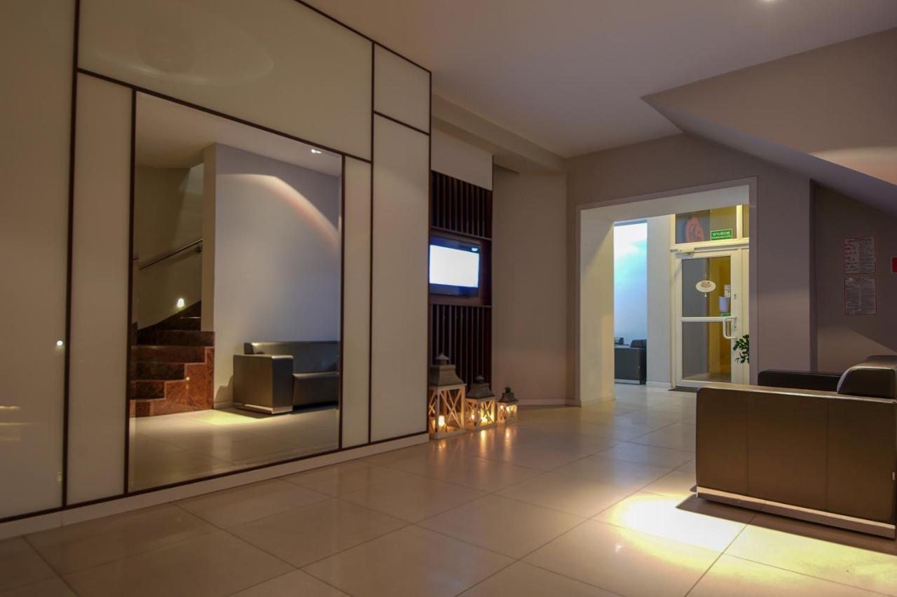Hotel Sara Koło Exteriér fotografie